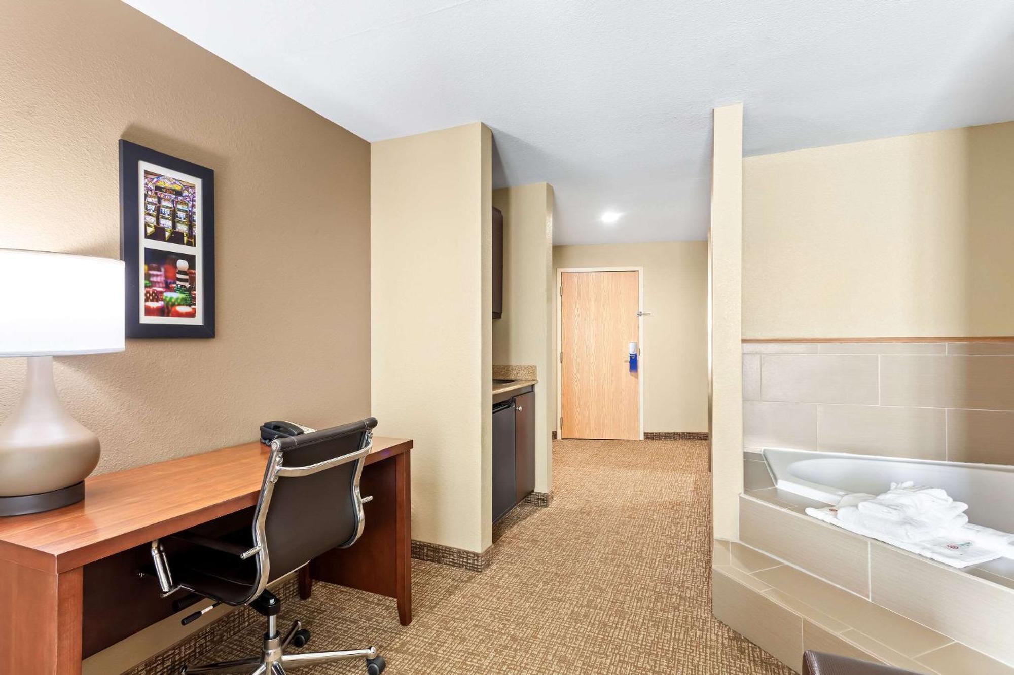 Comfort Suites Gulfport Zewnętrze zdjęcie